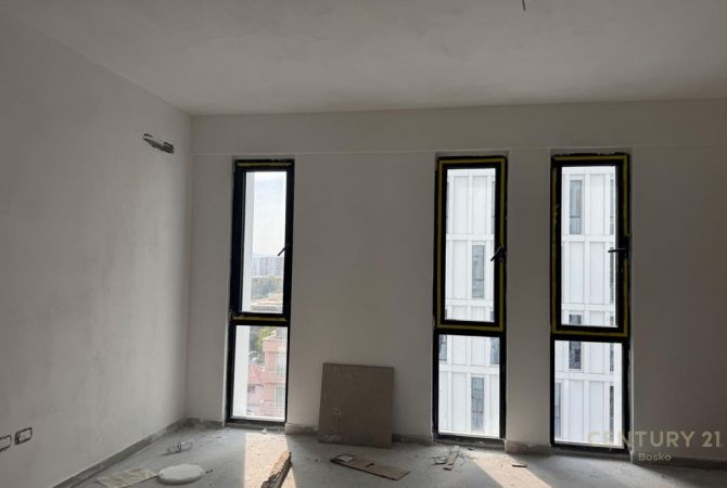 🏢 Ambient për Zyra me Qira pranë Zogut të Zi – Tiranë