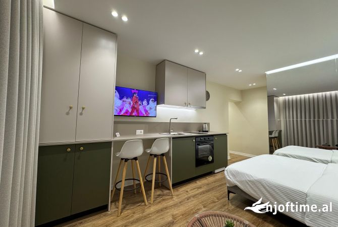 Shtepi ne shitje Apartament ne Tirane, 1+1, Mobilimi E mobiluar, Pagesa 184,000  Euro.