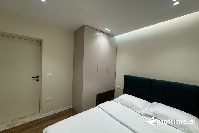 Shtepi ne shitje Apartament ne Tirane, 1+1, Mobilimi E mobiluar, Pagesa 184,000  Euro.
