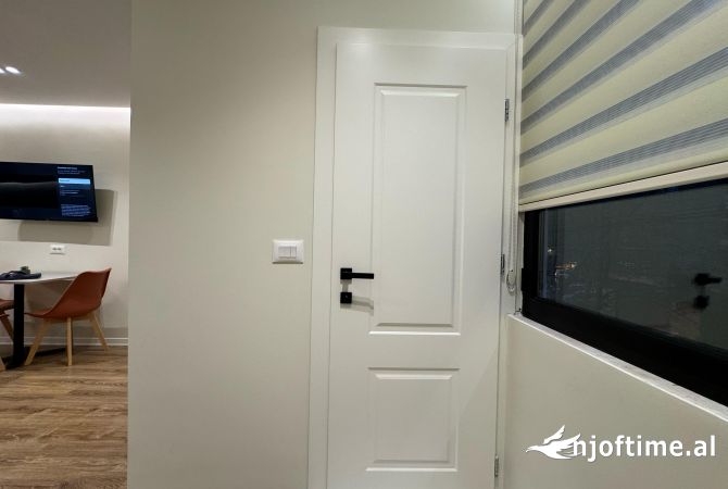 Shtepi ne shitje Apartament ne Tirane, 1+1, Mobilimi E mobiluar, Pagesa 184,000  Euro.