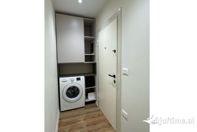 Shtepi ne shitje Apartament ne Tirane, 1+1, Mobilimi E mobiluar, Pagesa 184,000  Euro.
