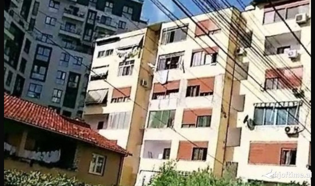 Shtepi me qera Apartament ne Tirane, 3+1, Mobilimi E mobiluar, Pagesa 450  Euro.