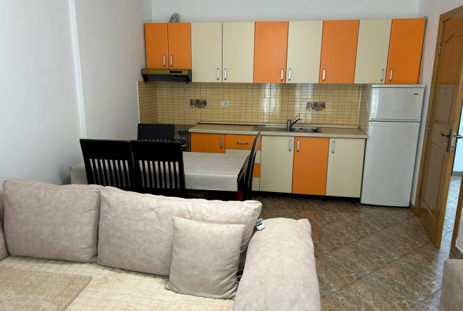 Shtepi me qera Apartament ne Tirane, 1+1, Mobilimi E mobiluar, Pagesa 550  Euro.