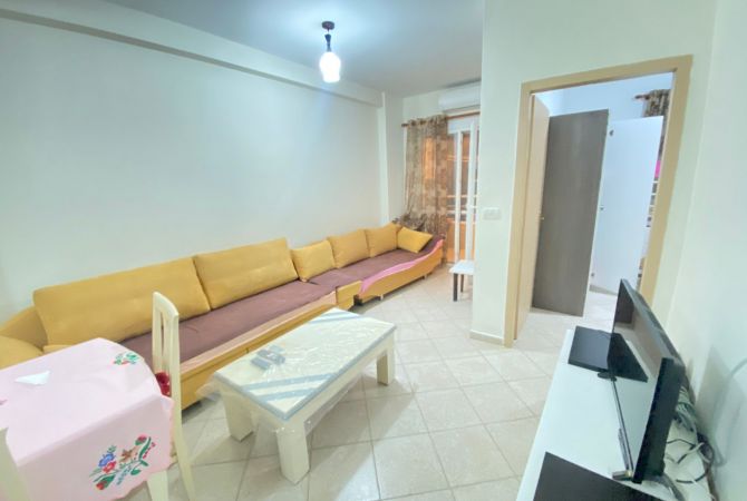 Shtepi ne shitje Apartament ne Durres, 1+1, Mobilimi E mobiluar, Pagesa 78,000  Euro.