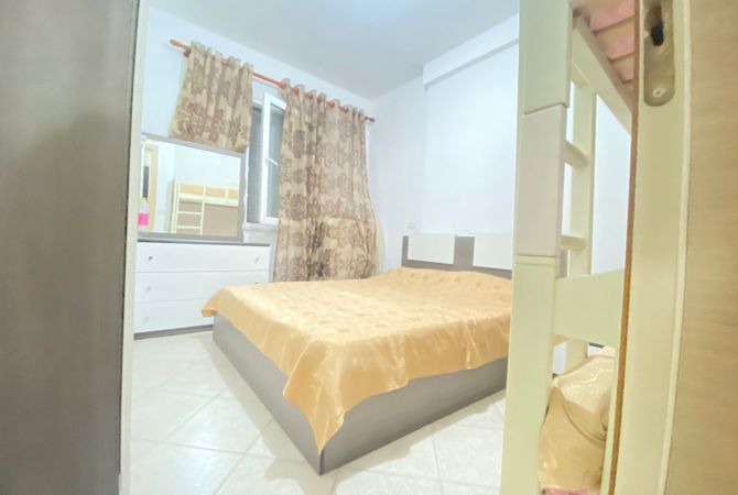 Shtepi ne shitje Apartament ne Durres, 1+1, Mobilimi E mobiluar, Pagesa 78,000  Euro.