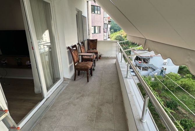 Shtepi me qera Apartament ne Tirane, 2+1, Mobilimi E mobiluar, Pagesa 400  Euro.