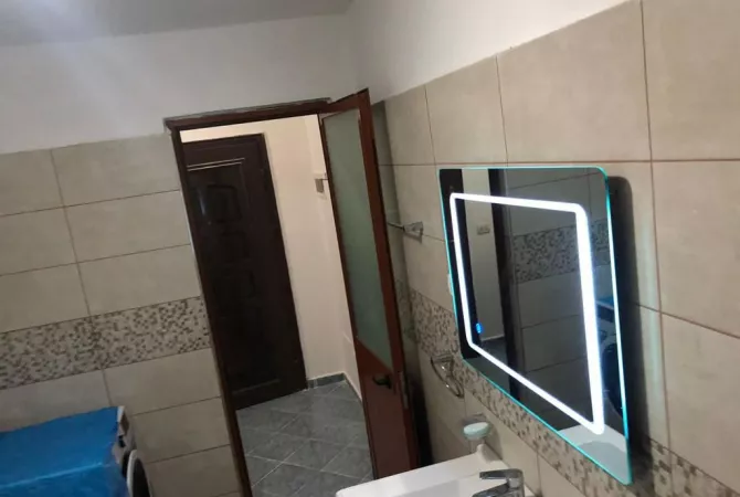 Jepet me qera apartament 2+1 në Fresk – 35.000 lek/muaj! 🔥