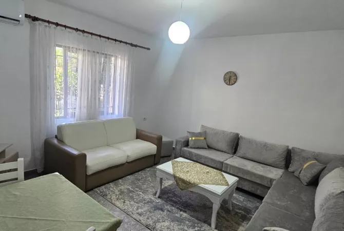 🔥 Jepet me qera apartament 1+1 + 🅿️ Ish Parku i Autobusëve (Rr. Babë Rexha)