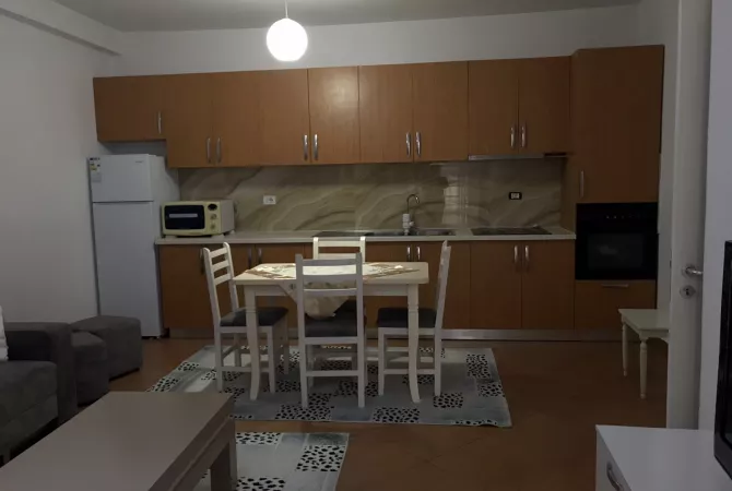 Shtepi me qera Apartament ne Tirane, 1+1, Mobilimi E mobiluar, Pagesa 37,000  Leke.