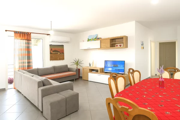 🔥 Jepet me qira apartament 2+1 në Shkozë, Tiranë – 400€ ! 🔥Pallati To Doshit