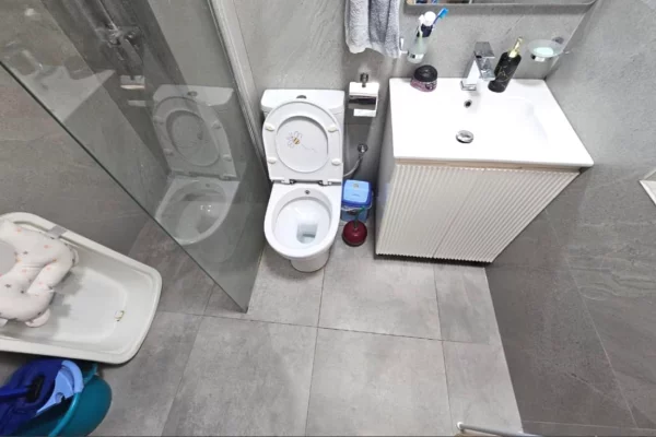 Shtepi me qera Apartament ne Tirane, 1+1, Mobilimi E mobiluar, Pagesa 50,000  Leke.