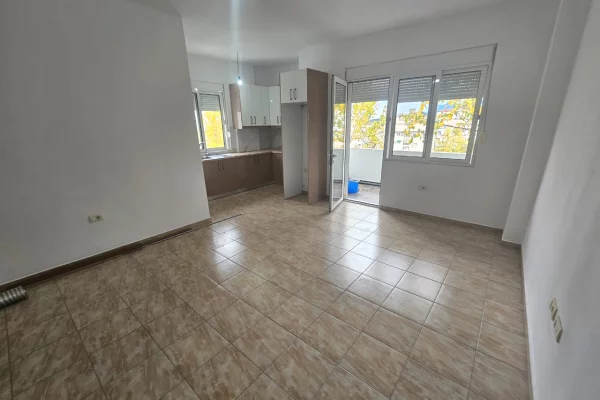 House for Rent 1+1 in Tirana - 30,000 Leke