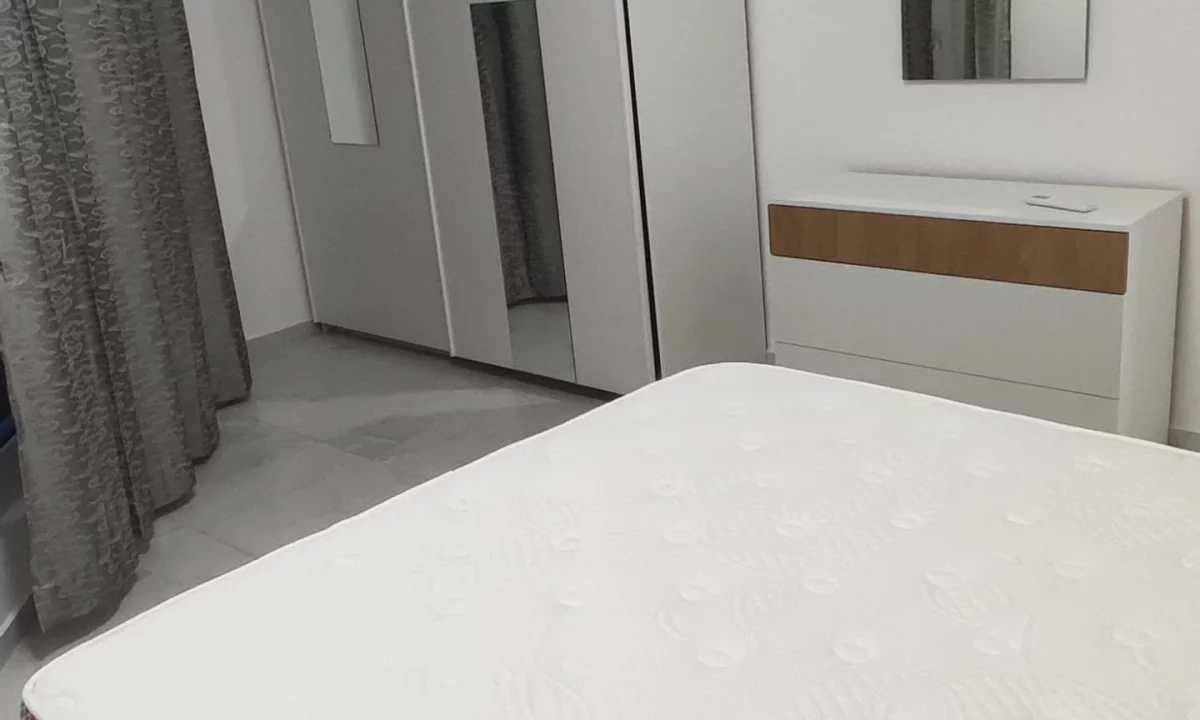 Shtepi me qera Apartament ne Tirane, 1+1, Mobilimi E mobiluar, Pagesa 400  Euro.