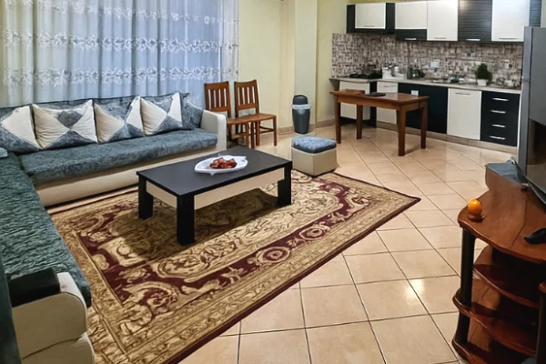 Shtepi me qera Apartament ne Tirane, 1+1, Mobilimi E mobiluar, Pagesa 38,000  Leke.