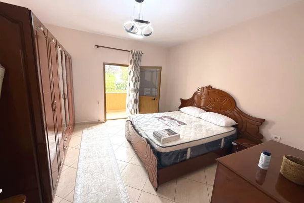 Shtepi me qera Apartament ne Tirane, 2+1, Mobilimi E mobiluar, Pagesa 45,000  Leke.