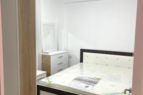Shtepi me qera Apartament ne Tirane, 1+1, Mobilimi E mobiluar, Pagesa 500  Euro.