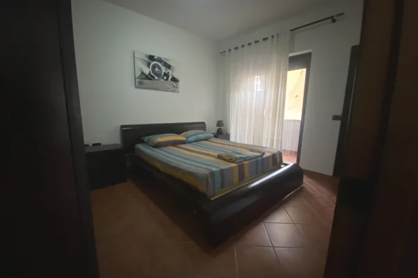 Shtepi me qera Apartament ne Tirane, 1+1, Mobilimi E mobiluar, Pagesa 45,000  Leke.