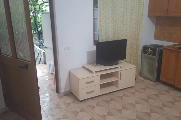 🔑 JEPET ME QIRA APARTAMENT 1+1 | RRUGA JORDAN MISJA 30.000 Lekë