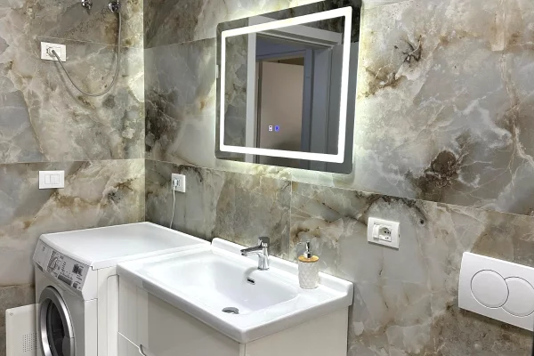 Appartamento in affitto a Tirana 2+1, Arredato