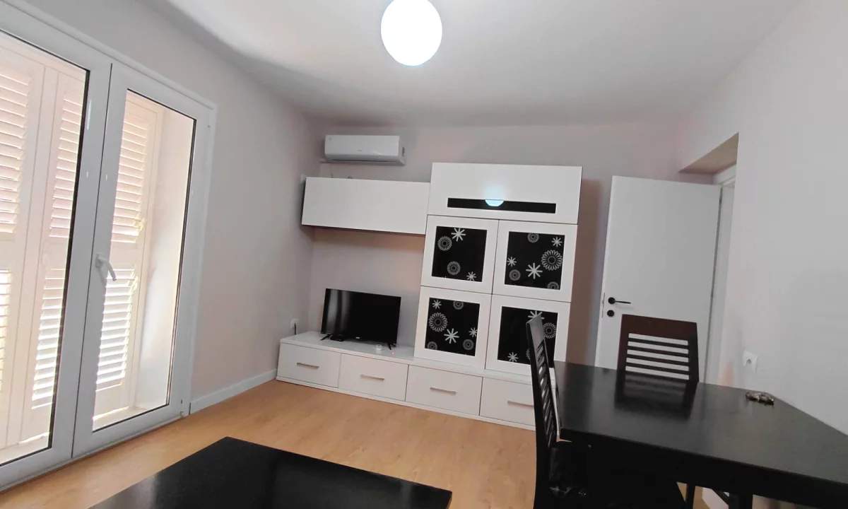 Apartment for rent in Tirana 1+1, Furnished