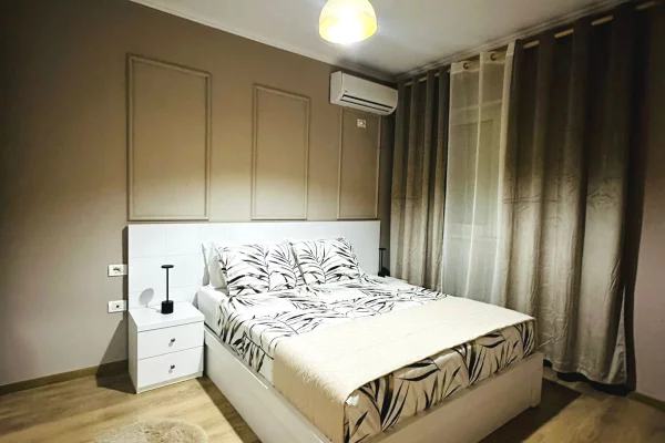 Shtepi me qera Apartament ne Tirane, 2+1, Mobilimi E mobiluar, Pagesa 70,000  Leke.