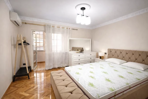 Shtepi me qera 2+1 ne Tirane - 650 Euro