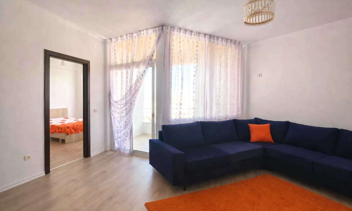 Shtepi me qera Apartament ne Tirane, 1+1, Mobilimi E mobiluar, Pagesa 40,000  Leke.