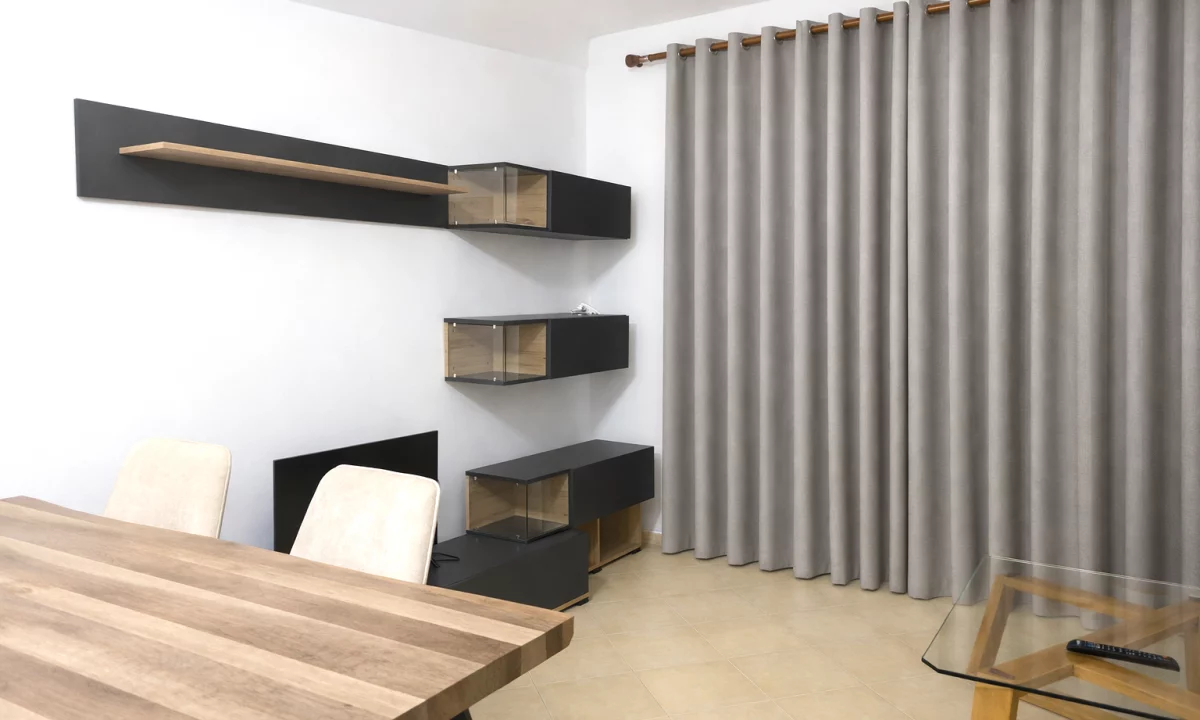 Shtepi me qera Apartament ne Tirane, 1+1, Mobilimi E mobiluar, Pagesa 370  Euro.