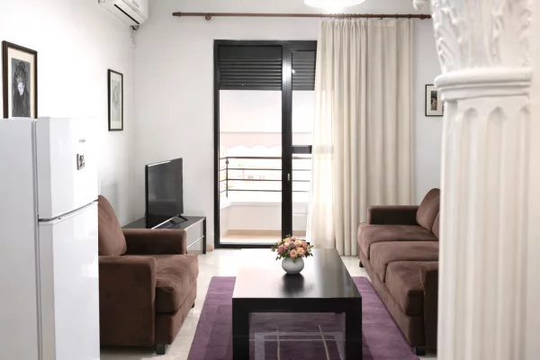 Shtepi me qera Apartament ne Tirane, 1+1, Mobilimi E mobiluar, Pagesa 45,000  Leke.