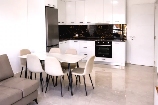 Shtepi me qera Apartament ne Tirane, 2+1, Mobilimi E mobiluar, Pagesa 600  Euro.