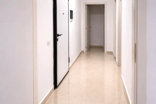 Shtepi me qera Apartament ne Tirane, 2+1, Mobilimi E mobiluar, Pagesa 600  Euro.