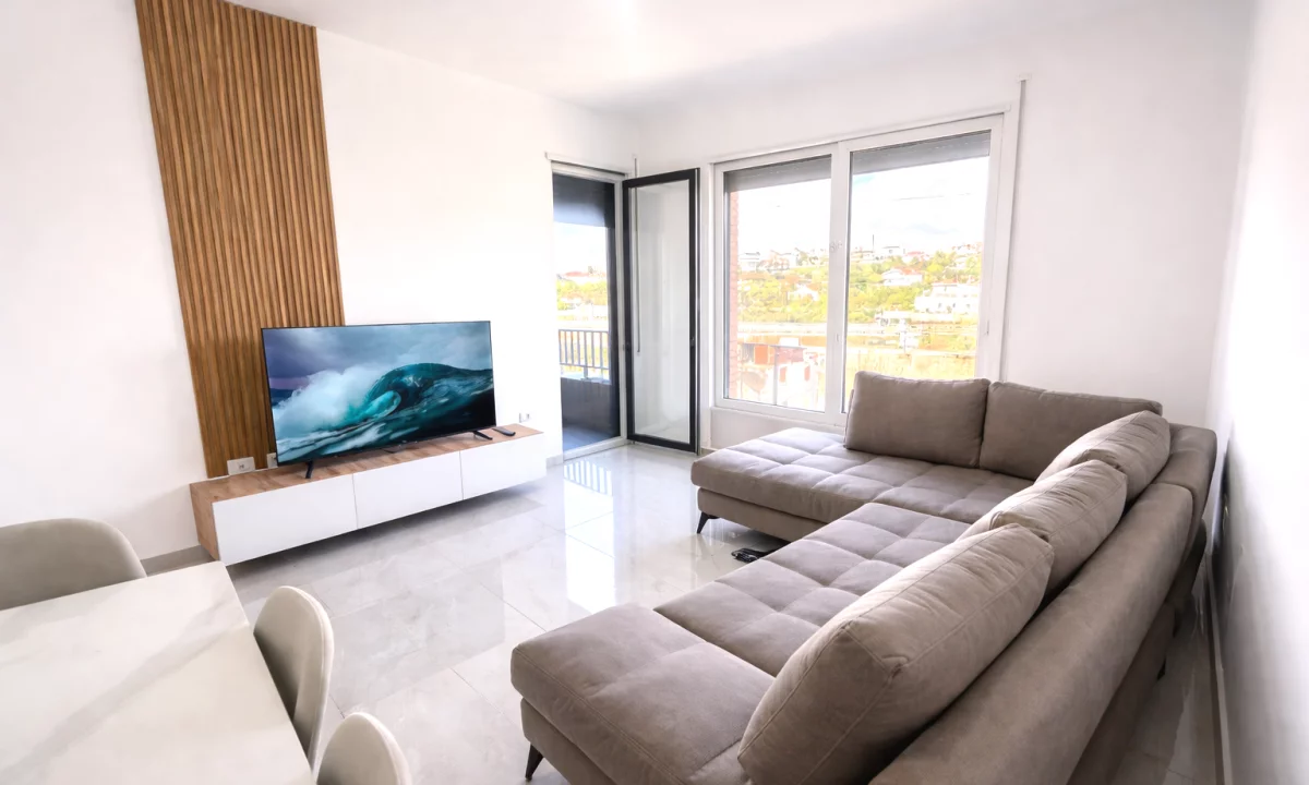 Shtepi me qera Apartament ne Tirane, 2+1, Mobilimi E mobiluar, Pagesa 600  Euro.