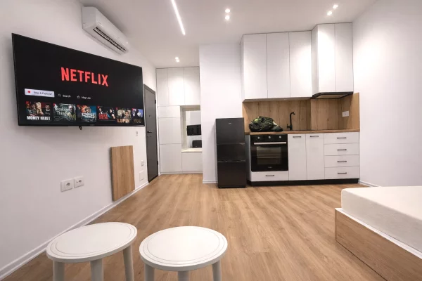 Shtepi me qera Apartament ne Tirane, Garsoniere, Mobilimi E mobiluar, Pagesa 40,000  Leke.