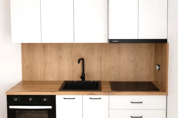 Shtepi me qera Apartament ne Tirane, Garsoniere, Mobilimi E mobiluar, Pagesa 40,000  Leke.