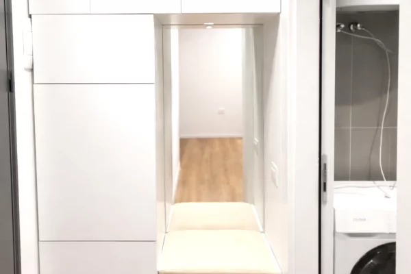 Shtepi me qera Apartament ne Tirane, Garsoniere, Mobilimi E mobiluar, Pagesa 40,000  Leke.