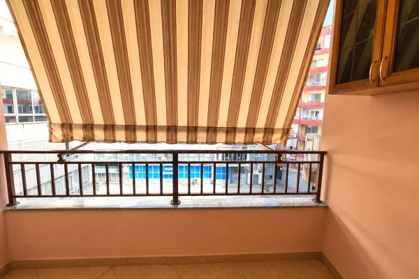 Shtepi me qera Apartament ne Tirane, 2+1, Mobilimi E mobiluar, Pagesa 45,000  Leke.