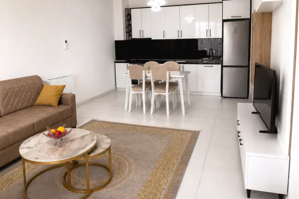 Shtepi me qera Apartament ne Tirane, 1+1, Mobilimi E mobiluar, Pagesa 45,000  Leke.