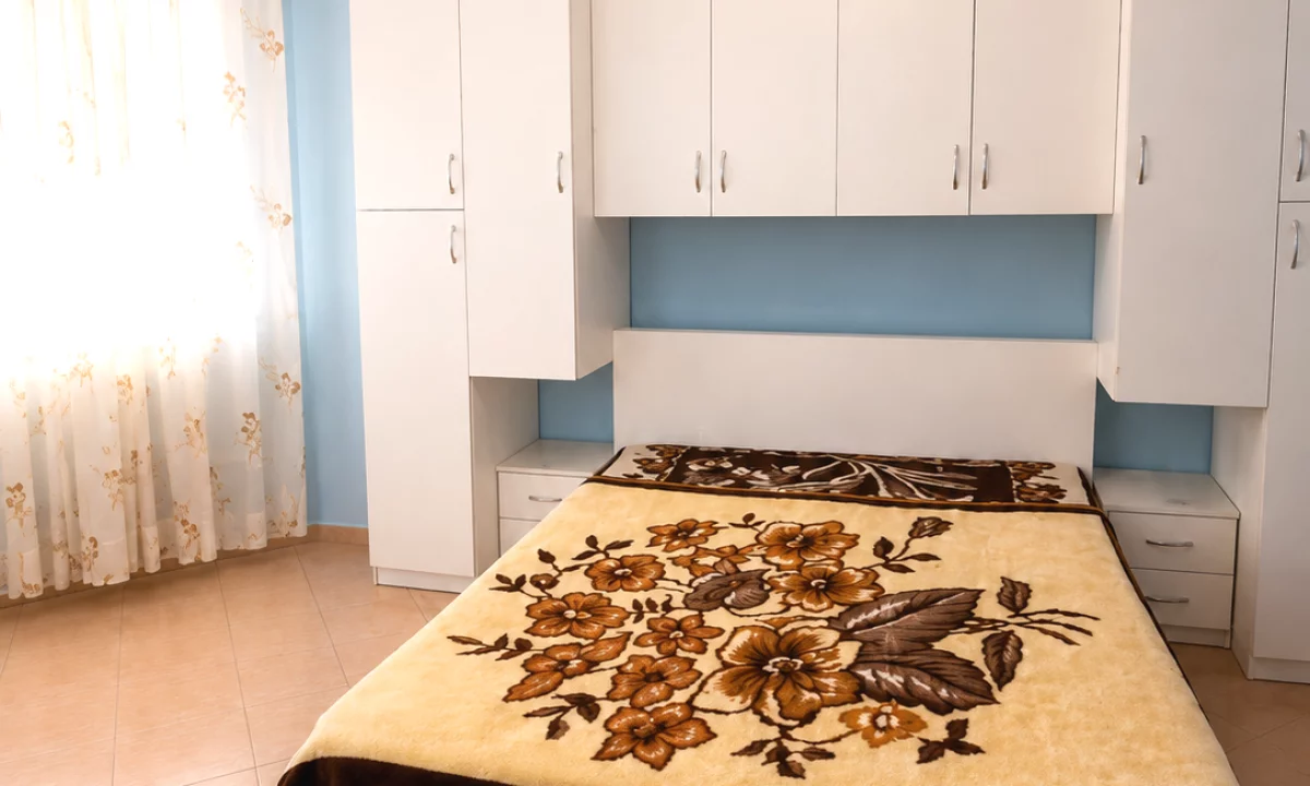 Shtepi me qera Apartament ne Tirane, 1+1, Mobilimi E mobiluar, Pagesa 40,000  Leke.