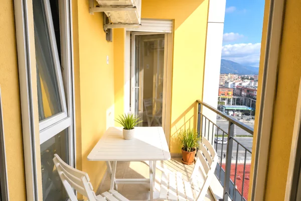Shtepi me qera Apartament ne Tirane, 2+1, Mobilimi E mobiluar, Pagesa 70,000  Leke.