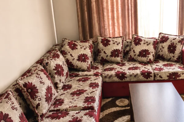 Shtepi me qera 1+1 ne Tirane - 50,000 Leke