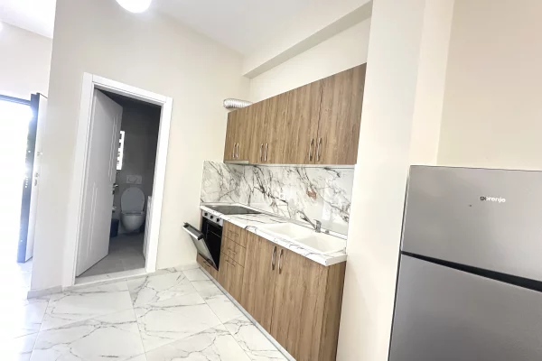 Shtepi me qera Apartament ne Tirane, 1+1, Mobilimi E mobiluar, Pagesa 35,000  Leke.