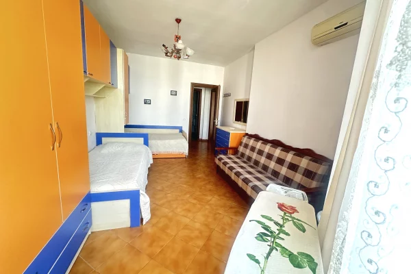 Shtepi me qera Apartament ne Tirane, 1+1, Mobilimi E mobiluar, Pagesa 45,000  Leke.
