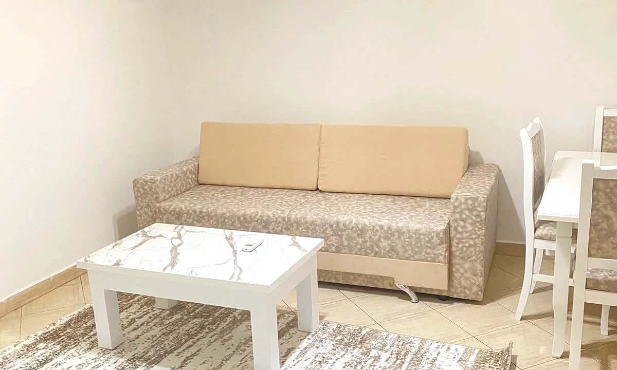 Shtepi me qera Apartament ne Tirane, 1+1, Mobilimi E mobiluar, Pagesa 40,000  Leke.