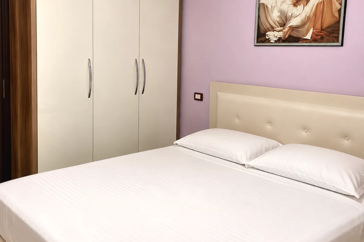 Shtepi me qera Apartament ne Tirane, 1+1, Mobilimi E mobiluar, Pagesa 45,000  Leke.