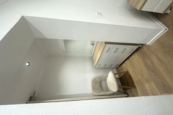 Shtepi me qera Apartament ne Tirane, 1+1, Mobilimi E mobiluar, Pagesa 50,000  Leke.