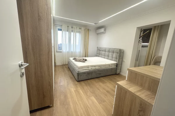Shtepi me qera Apartament ne Tirane, 1+1, Mobilimi E mobiluar, Pagesa 50,000  Leke.