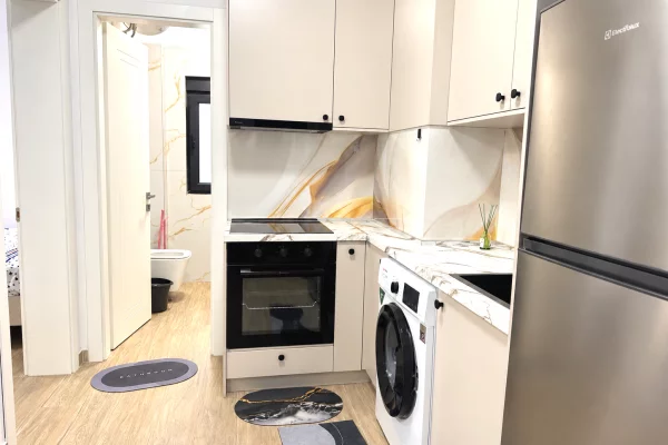 Shtepi me qera Apartament ne Tirane, 1+1, Mobilimi E mobiluar, Pagesa 45,000  Leke.