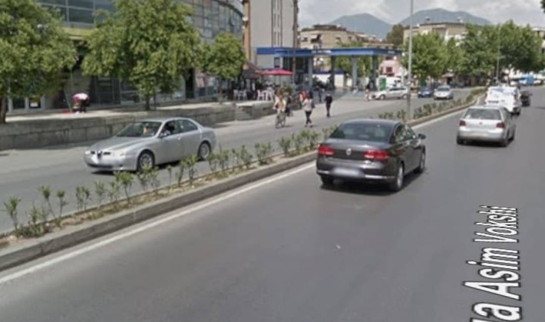 Buze rruge Zogu Zi jepet me qera ambient komercial