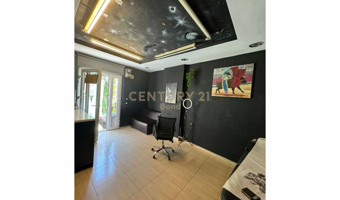 Ambient Biznesi per Qera tek Rruga e Elbasanit