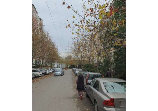 Dyqan me qera prane rruges Don Bosko